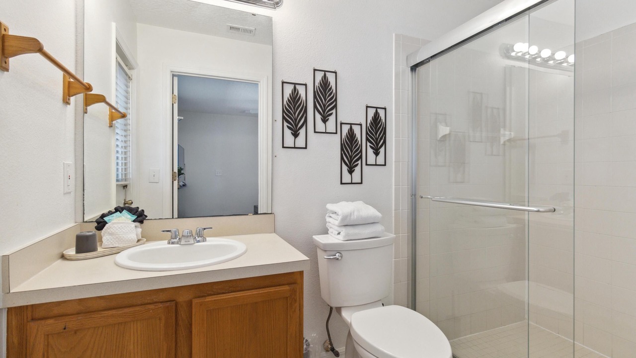 Photo of Bathroom in Thousand Oaks