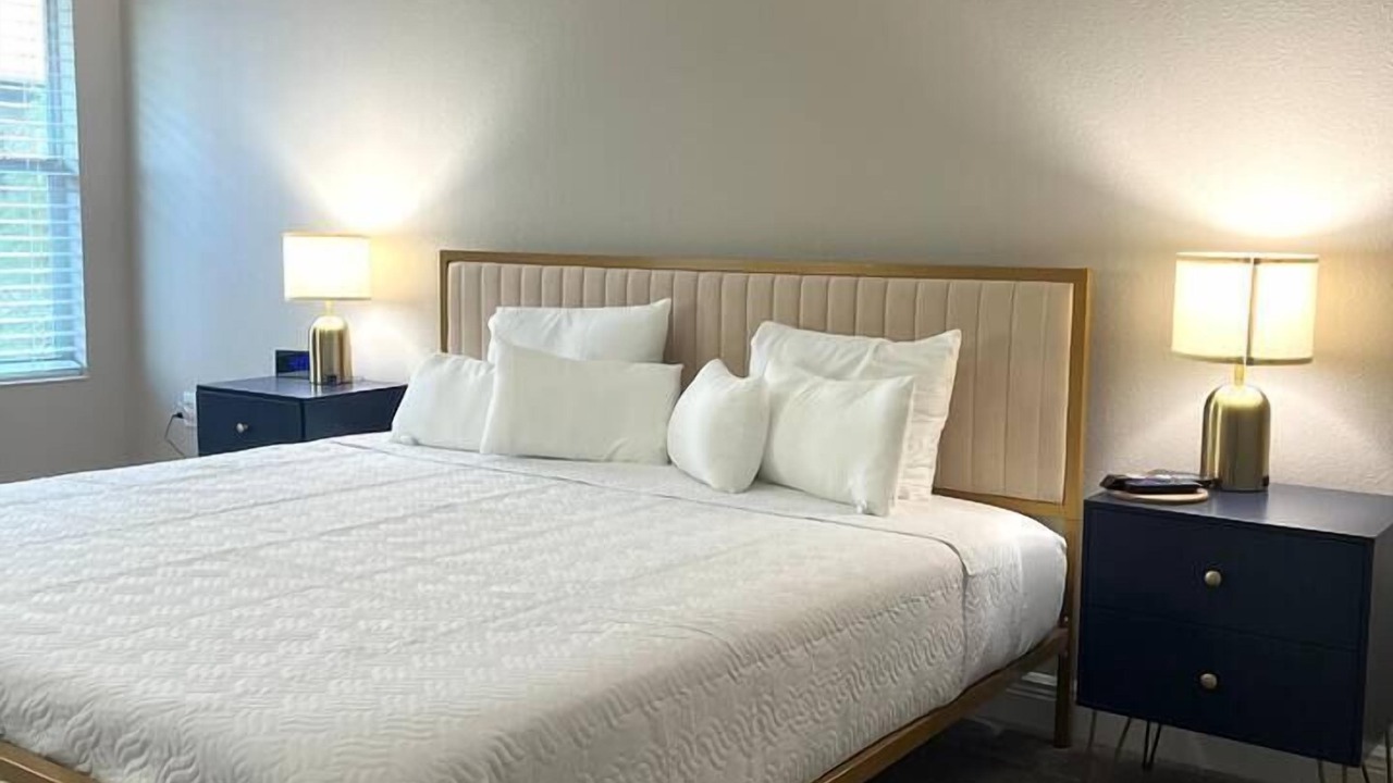 Photo of Bedroom in North Hyde Park