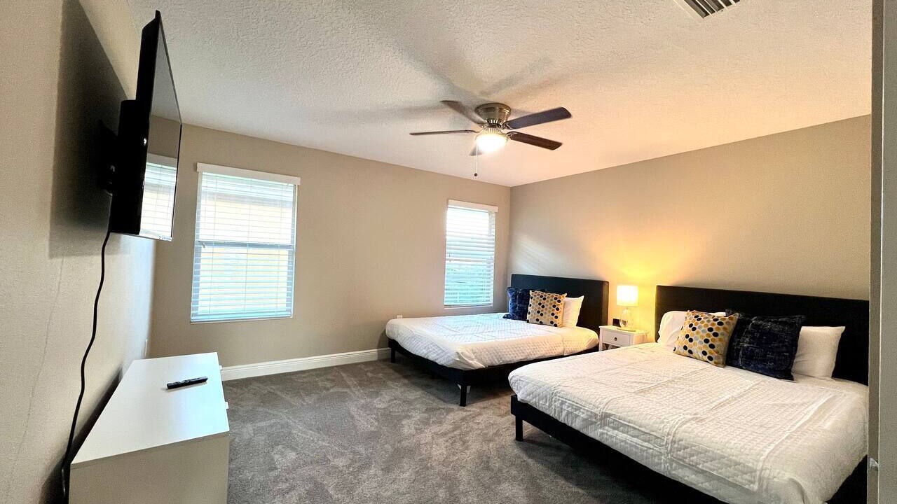 Photo of Bedroom in North Hyde Park