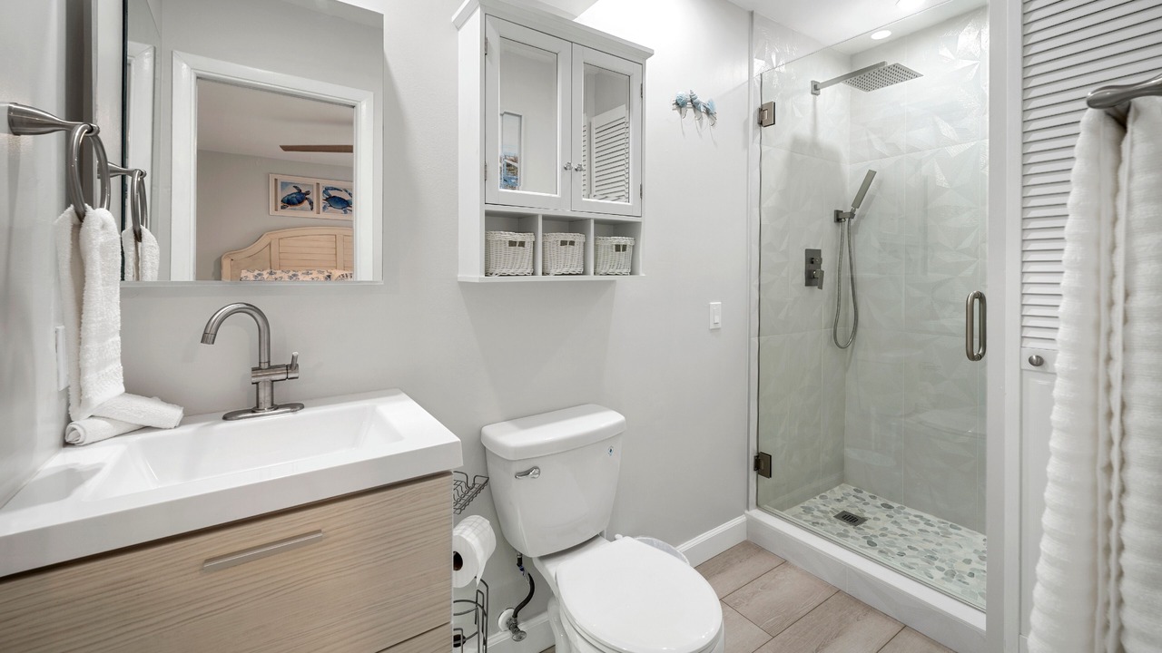 Photo of Bathroom in Englewood
