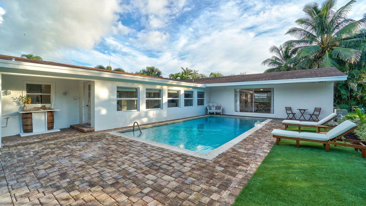 Photo of Outdoor in Lake Clarke Shores