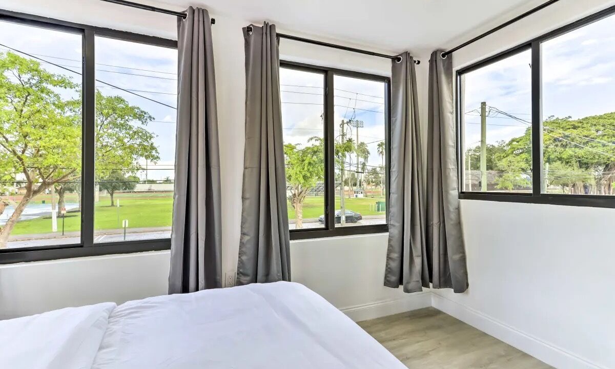 Photo of Bedroom in Allapattah