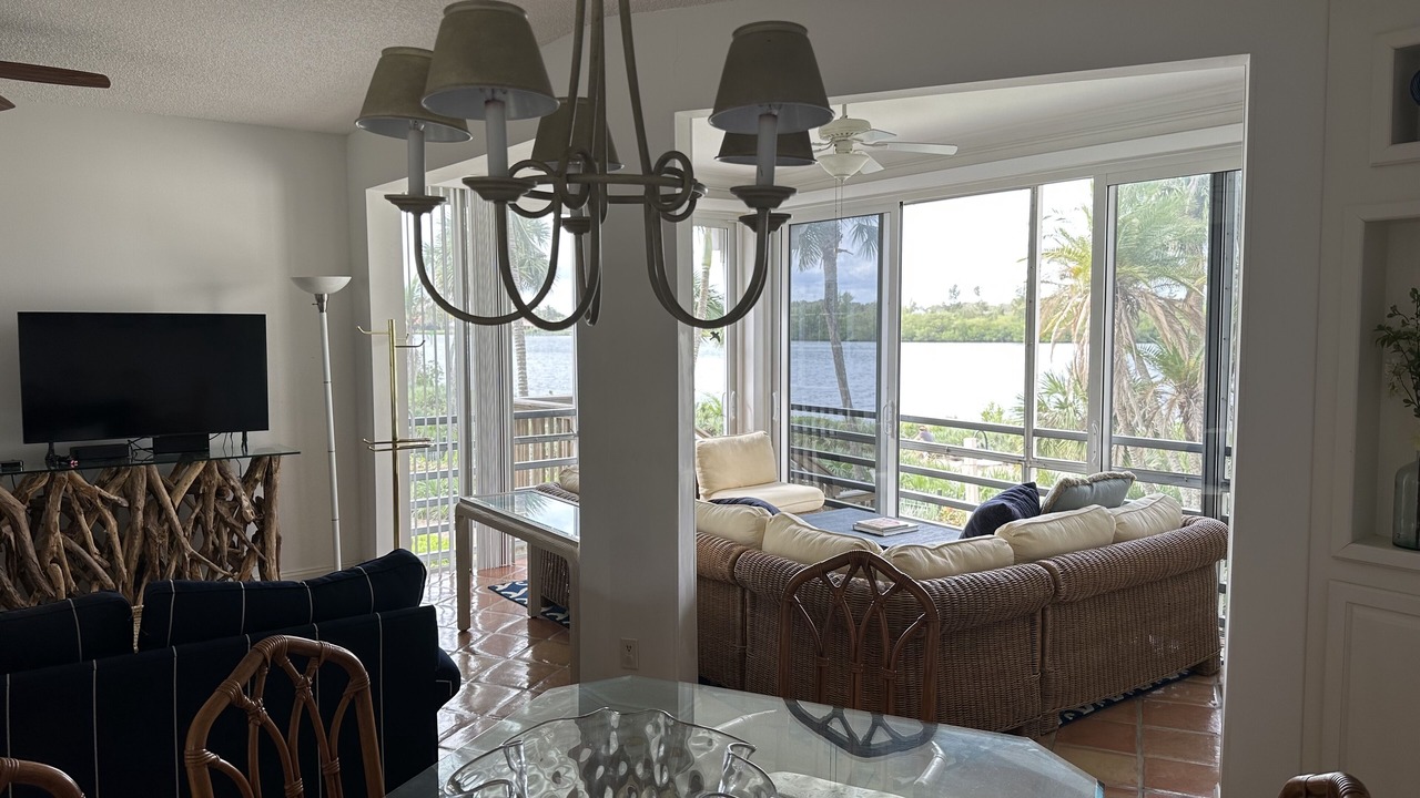 Photo of Livingroom in Wabasso Beach