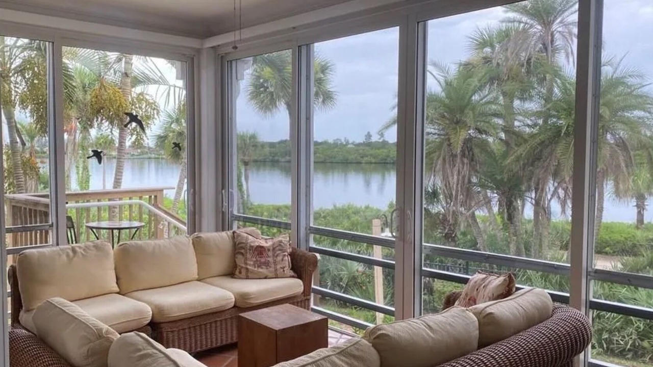 Photo of Livingroom in Wabasso Beach