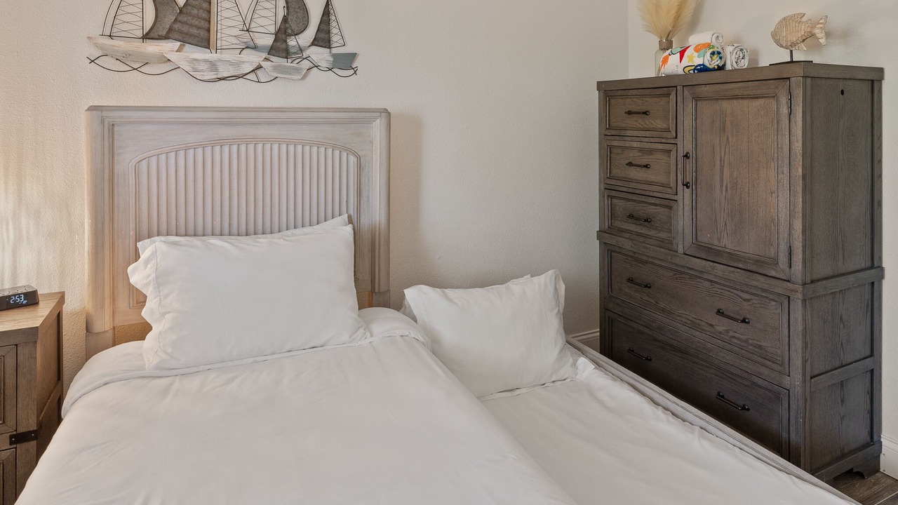 Photo of Bedroom in Cape Caneveral Beach Gardens