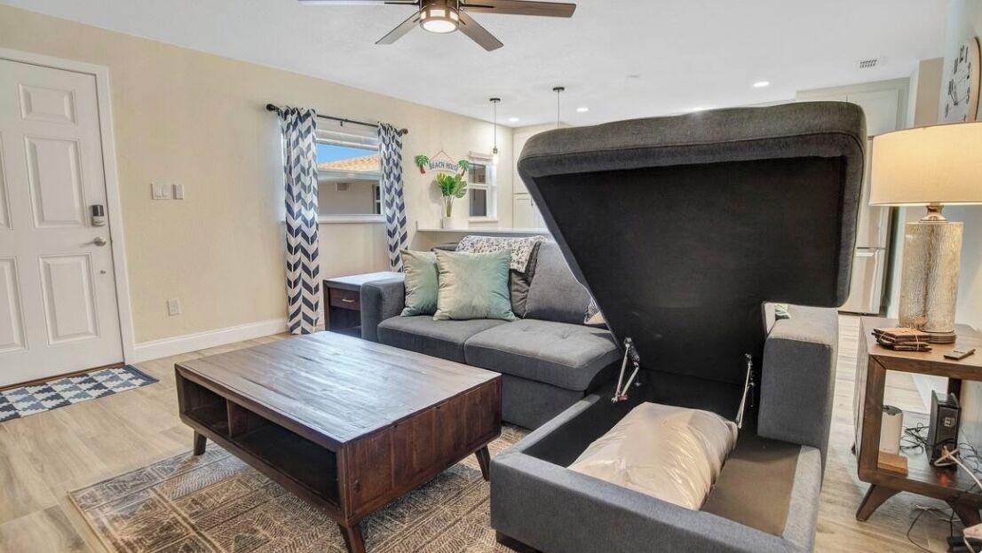 Photo of Livingroom in Cape Caneveral Beach Gardens