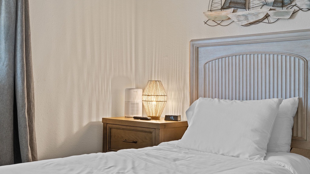 Photo of Bedroom in Cape Caneveral Beach Gardens