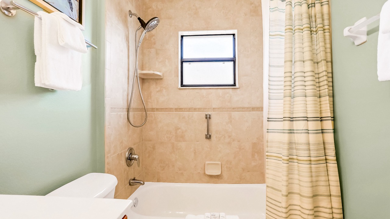 Photo of Bathroom in Marineland Acres