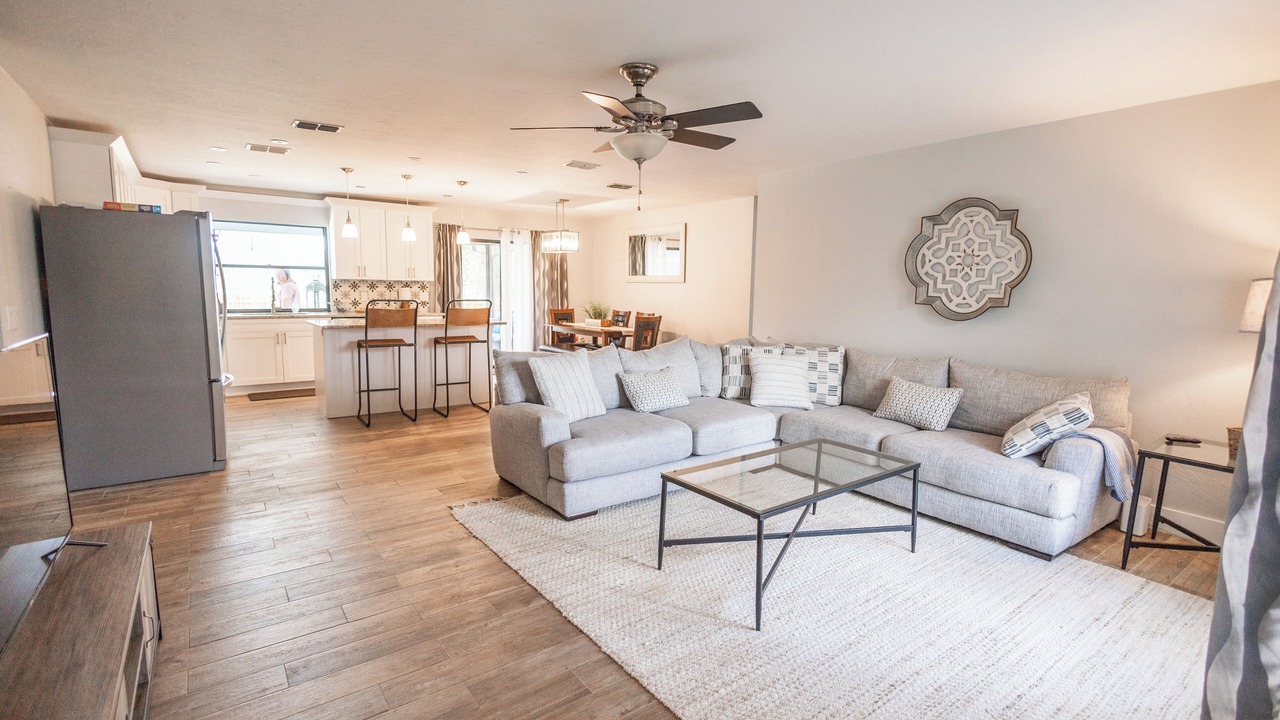 Photo of Livingroom in San Carlos Park