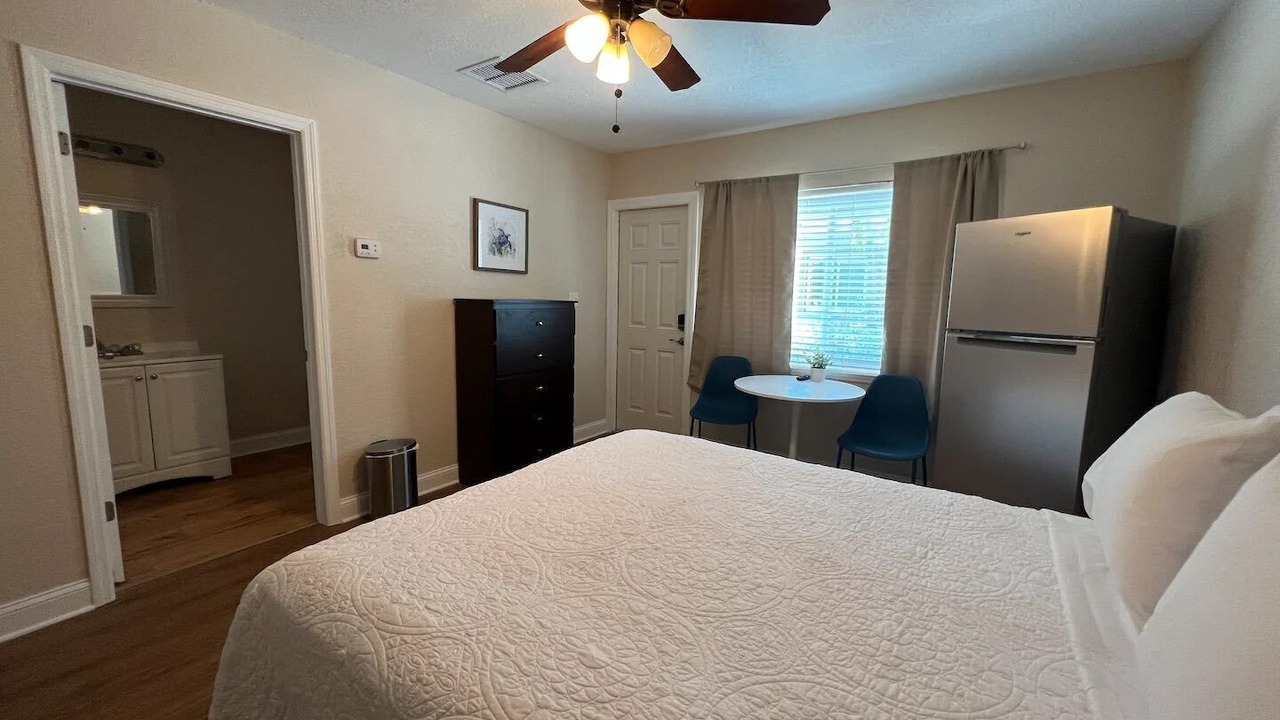 Photo of Bedroom in Historic Old Northeast