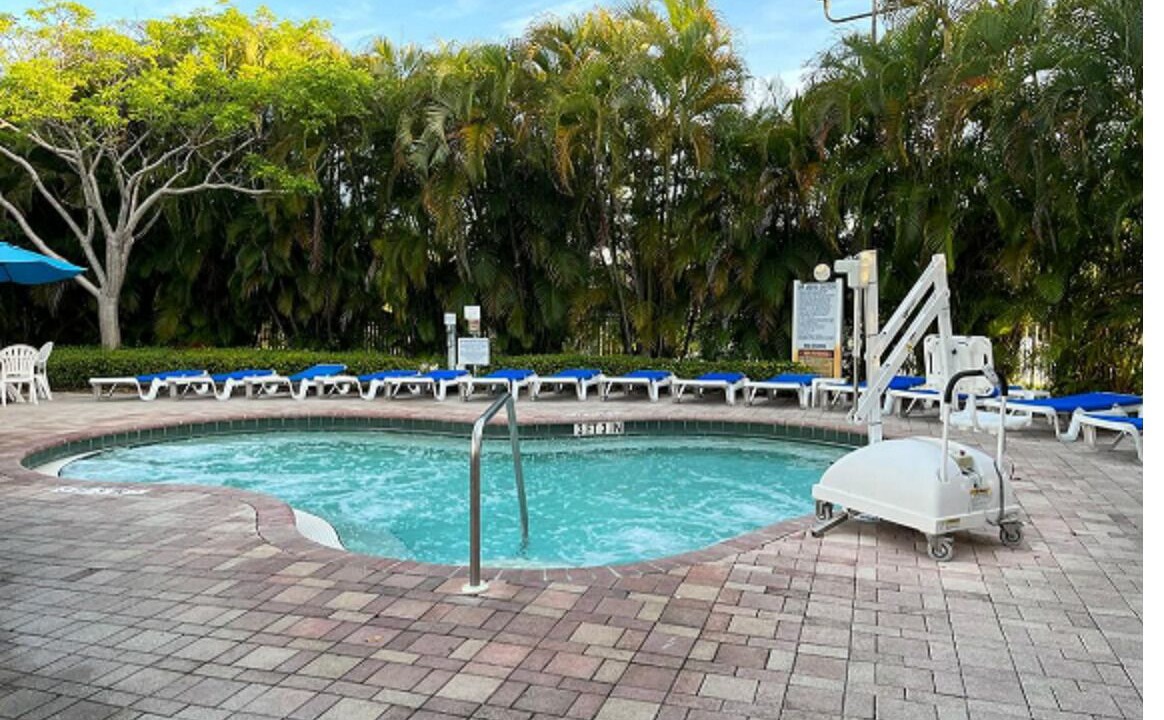 Photo of Outdoor in Weston