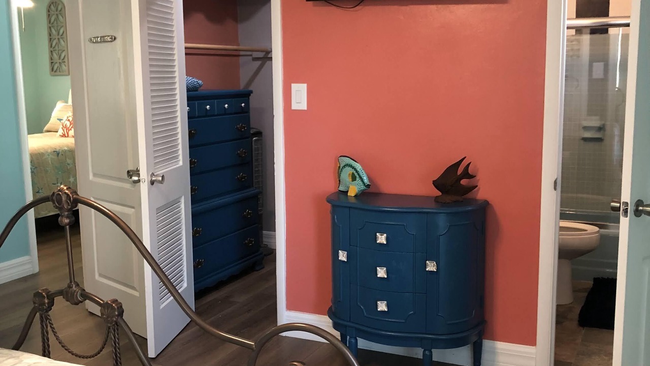 Photo of Bedroom in Edgewater