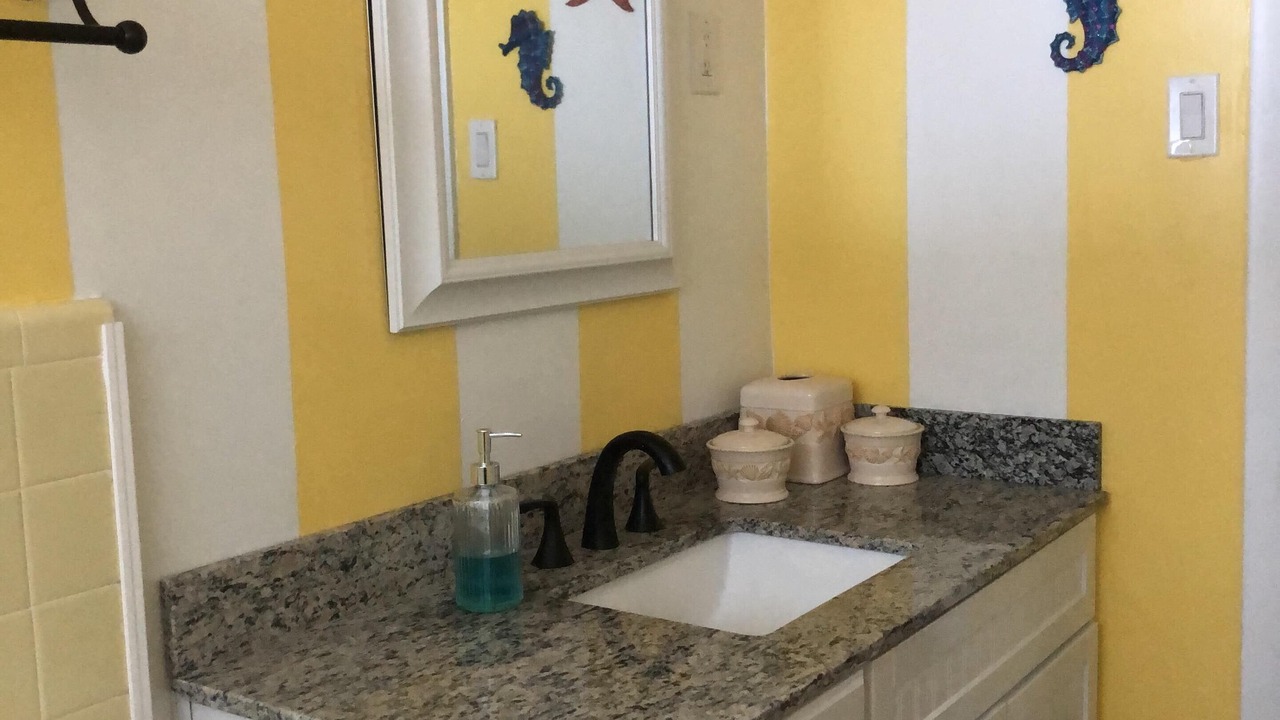 Photo of Bathroom in Edgewater