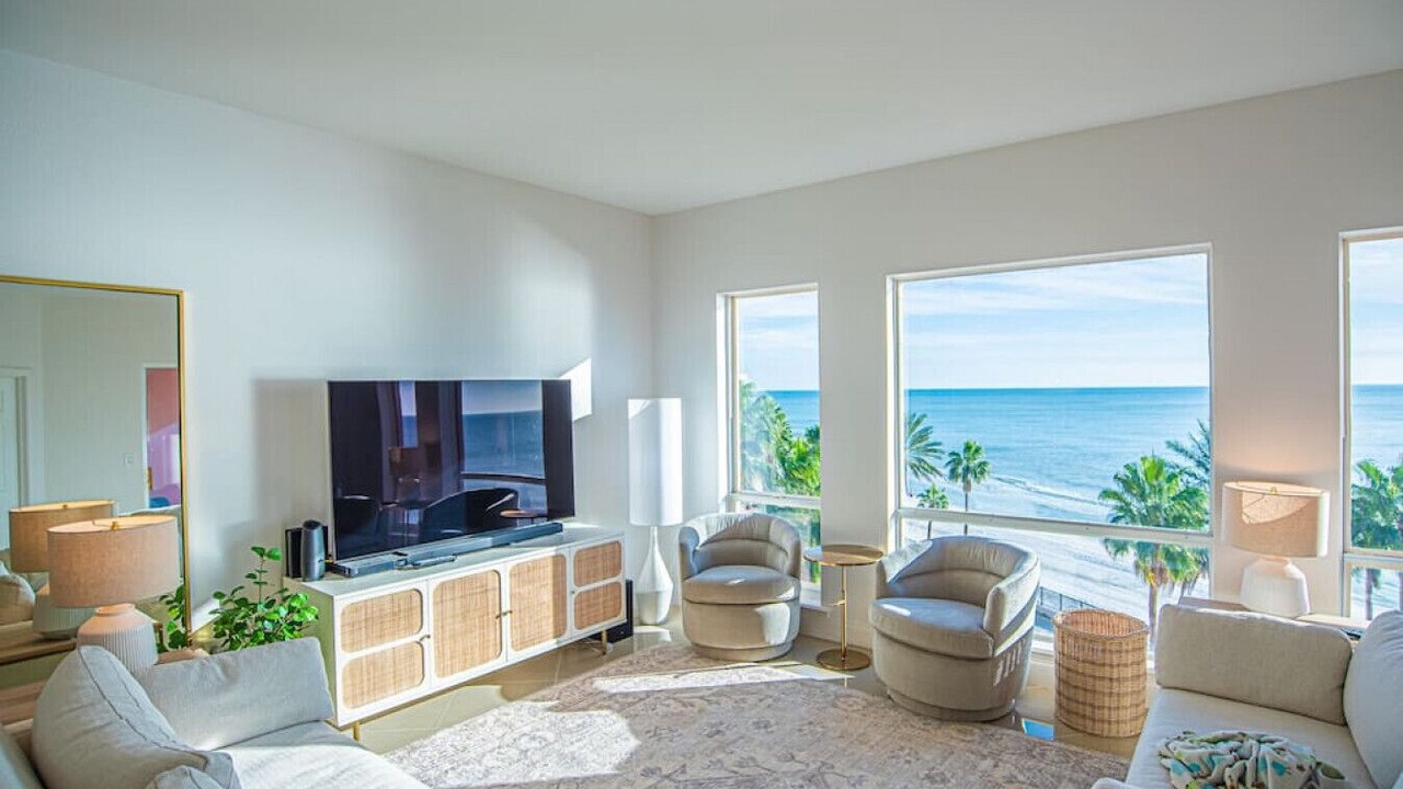Photo of Livingroom in North Redington Beach