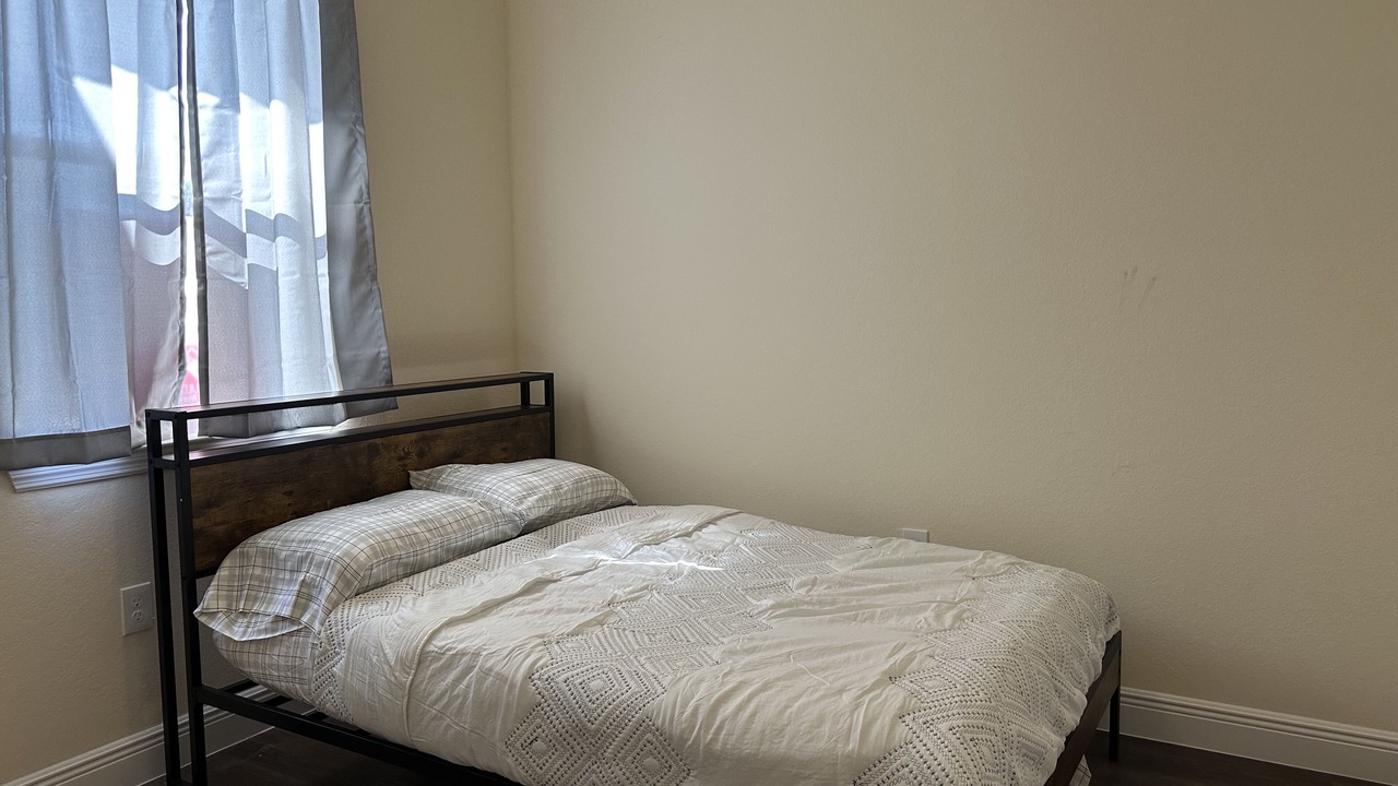 Photo of Bedroom in Lehigh Acres