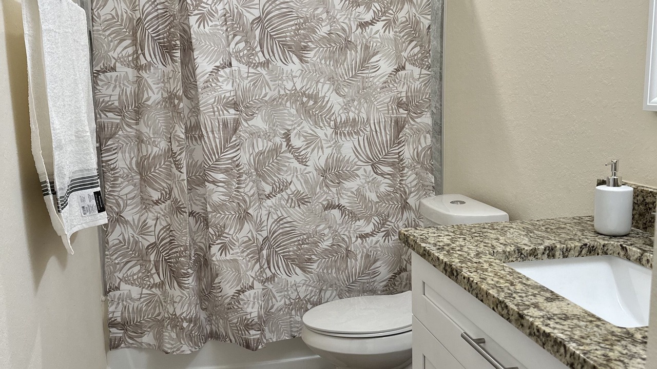 Photo of Bathroom in Lehigh Acres