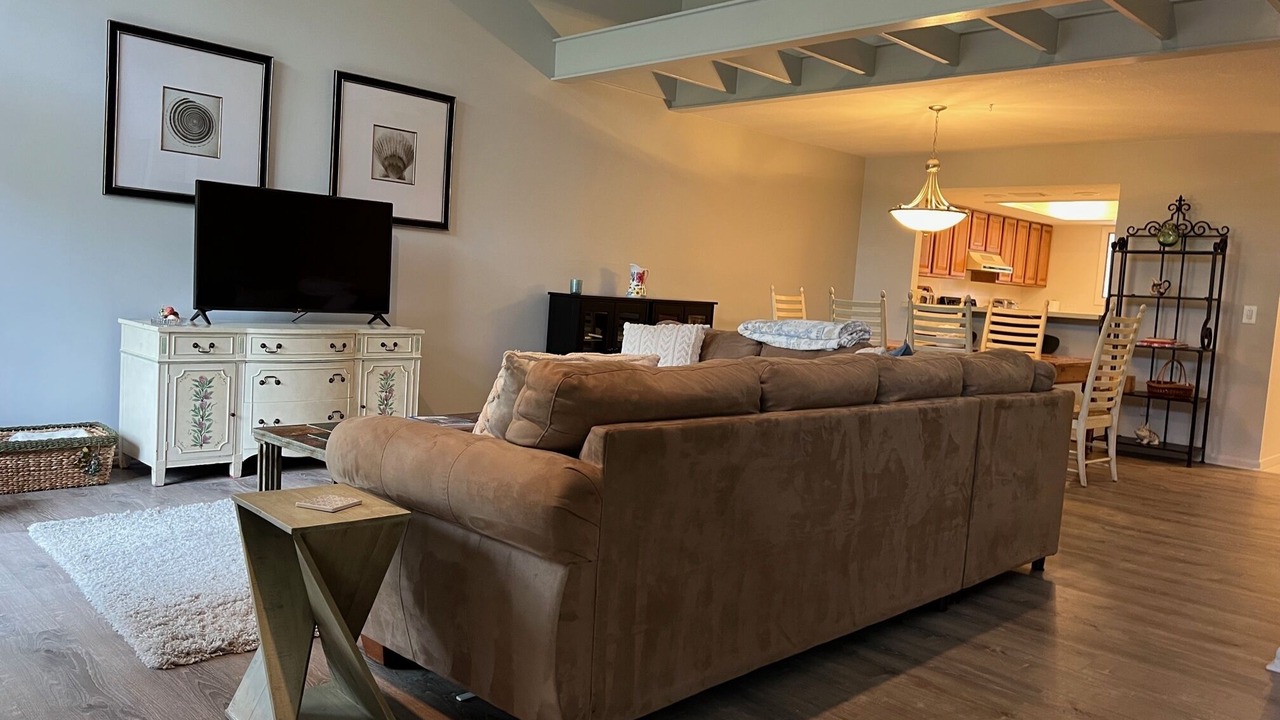 Photo of Livingroom in Palm Valley