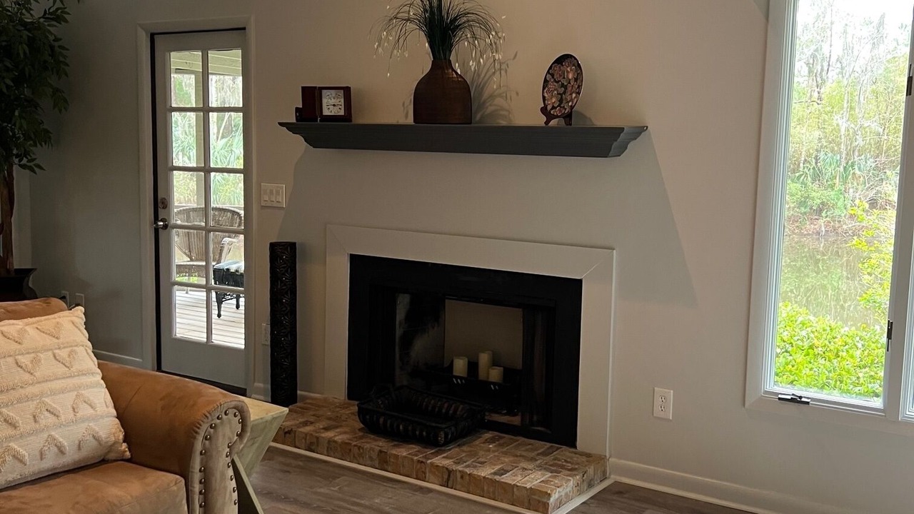 Photo of Livingroom in Palm Valley
