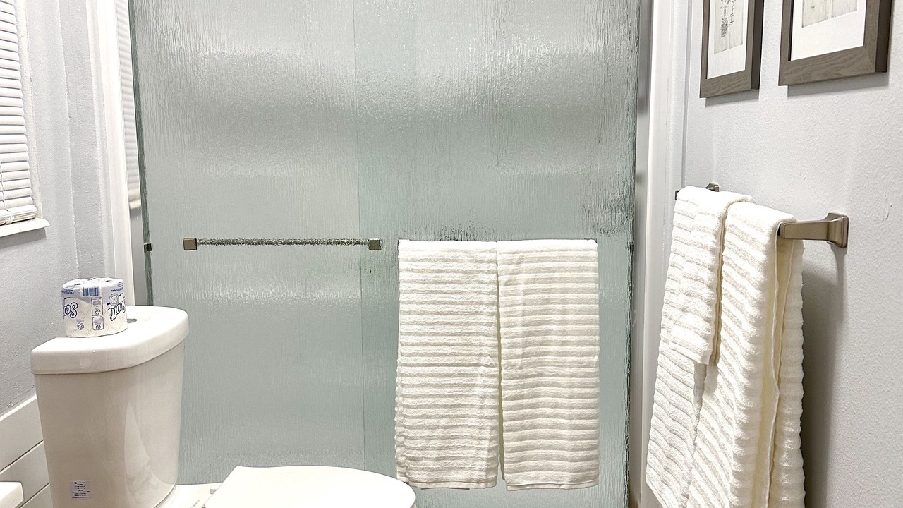 Photo of Bathroom in Cypress Gardens