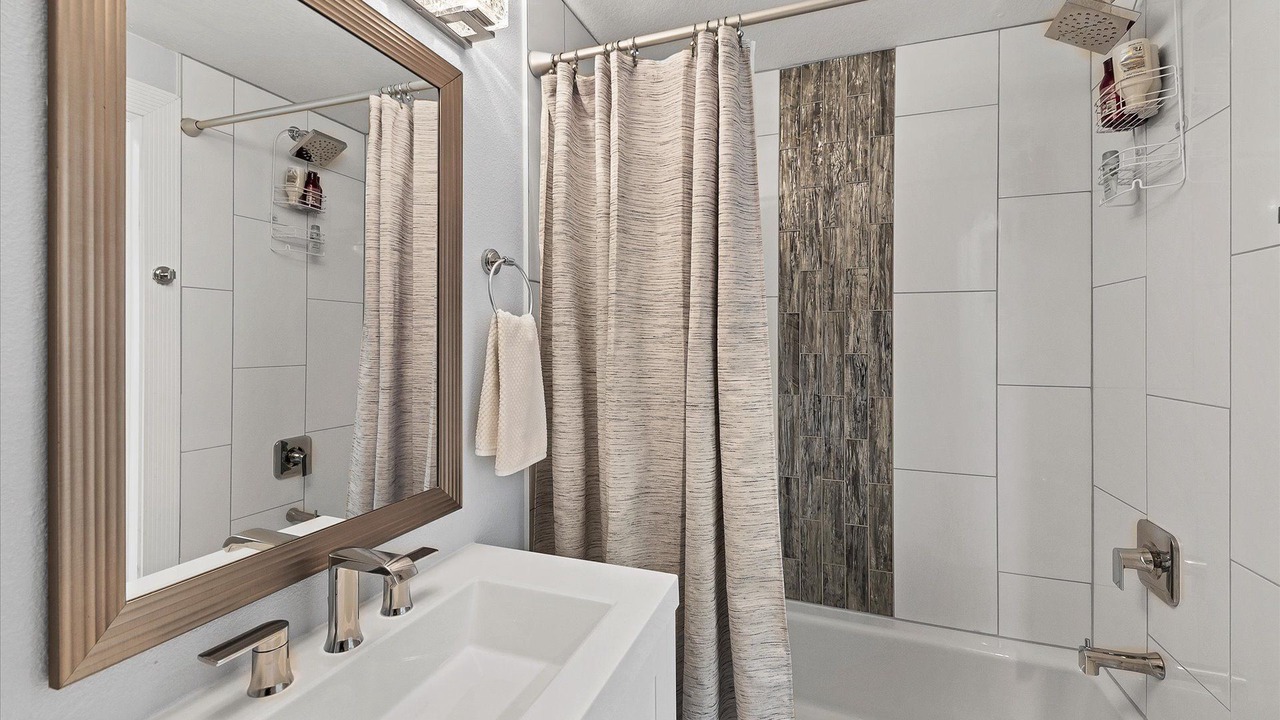 Photo of Bathroom in Englewood South