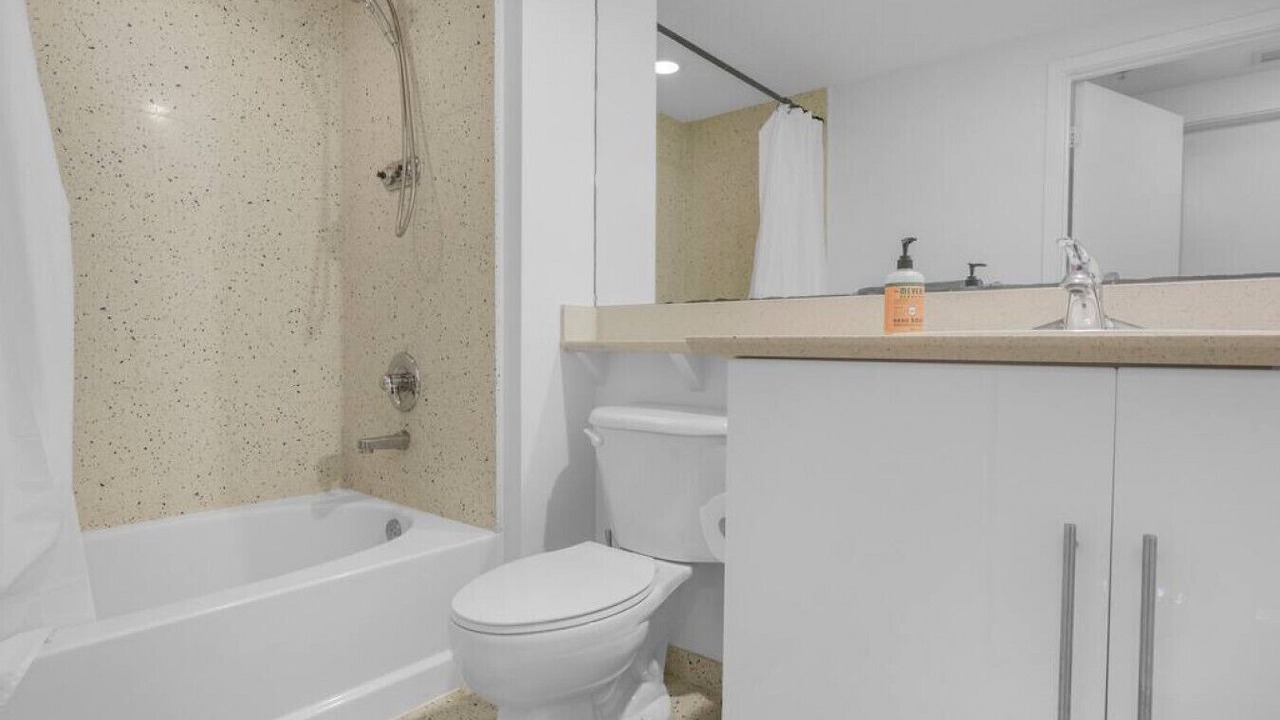 Photo of Bathroom in Downtown Miami