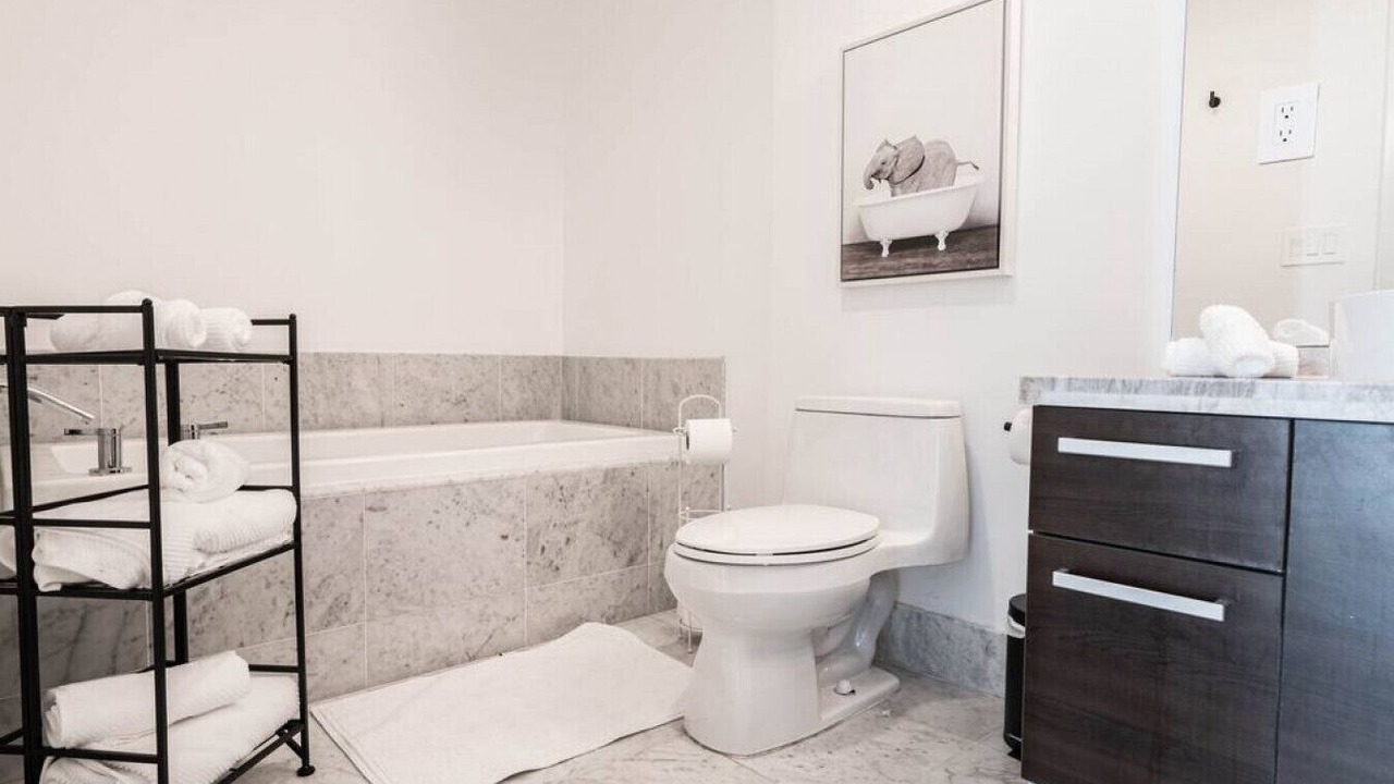 Photo of Bathroom in Downtown Miami