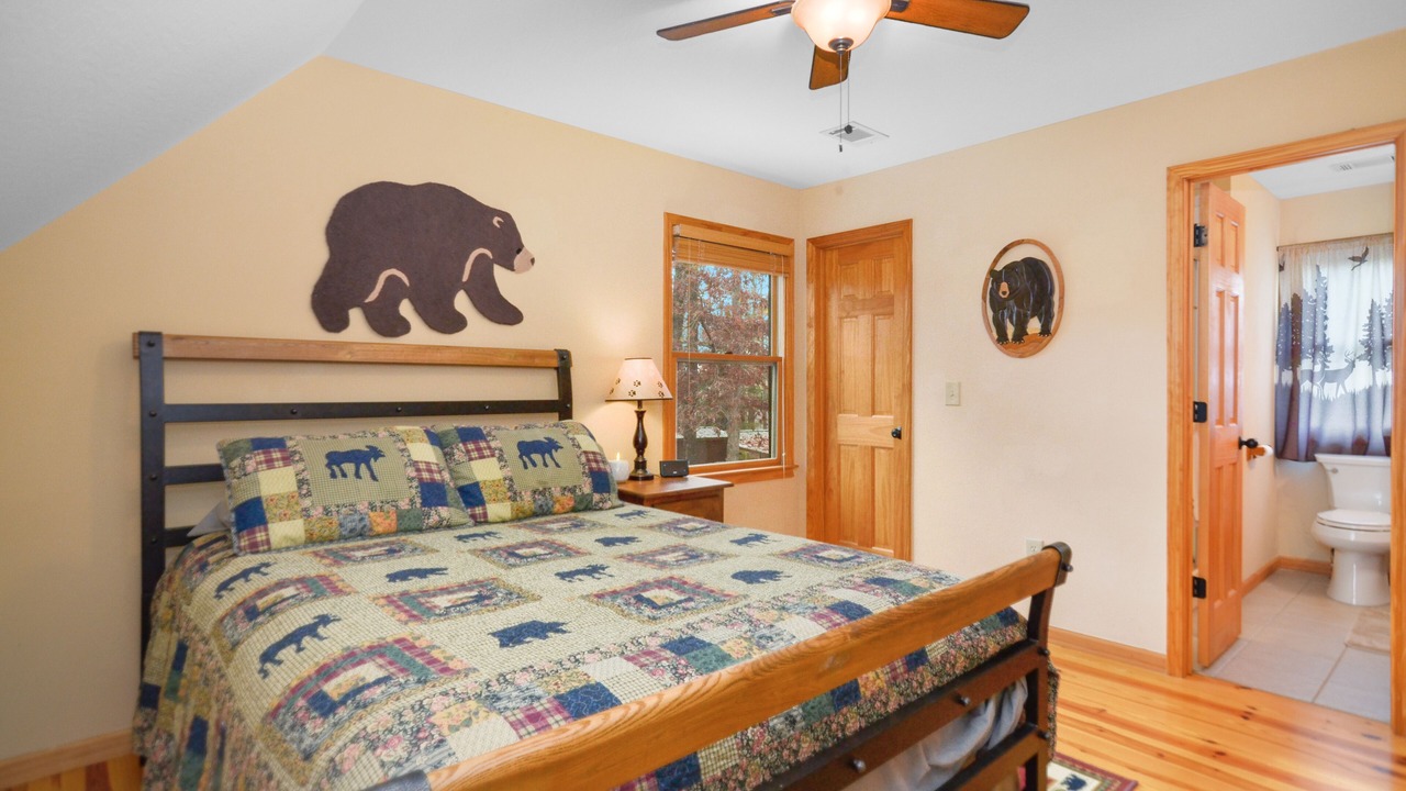 Photo of Bedroom in Ellijay