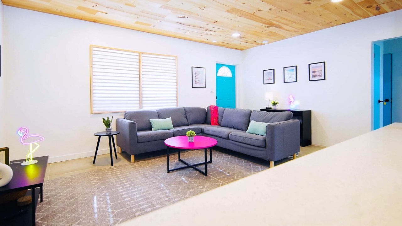Photo of Livingroom in South Pinellas Community Council