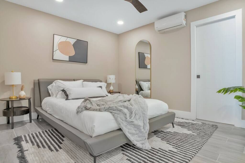 Photo of Bedroom in Wilton Manors