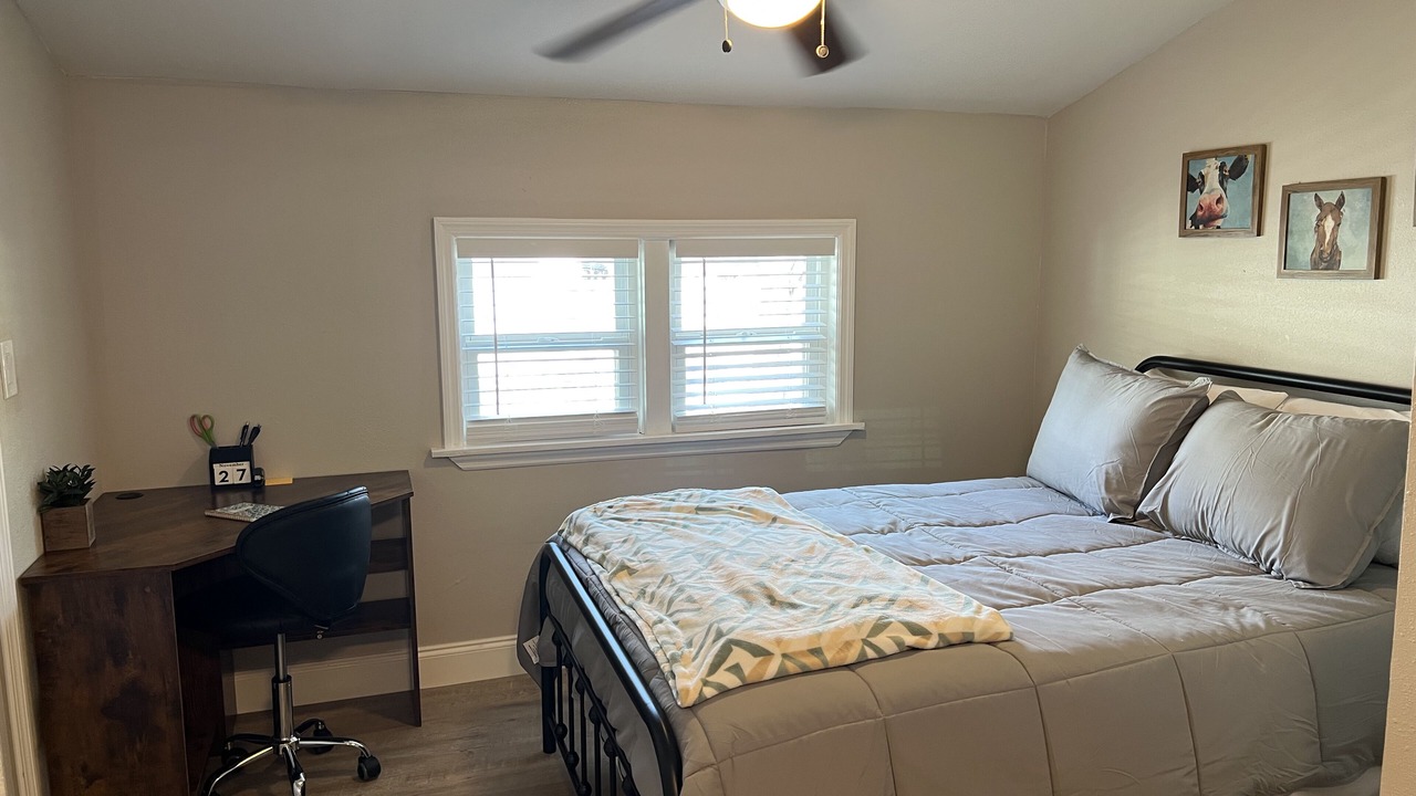 Photo of Bedroom in Hudson
