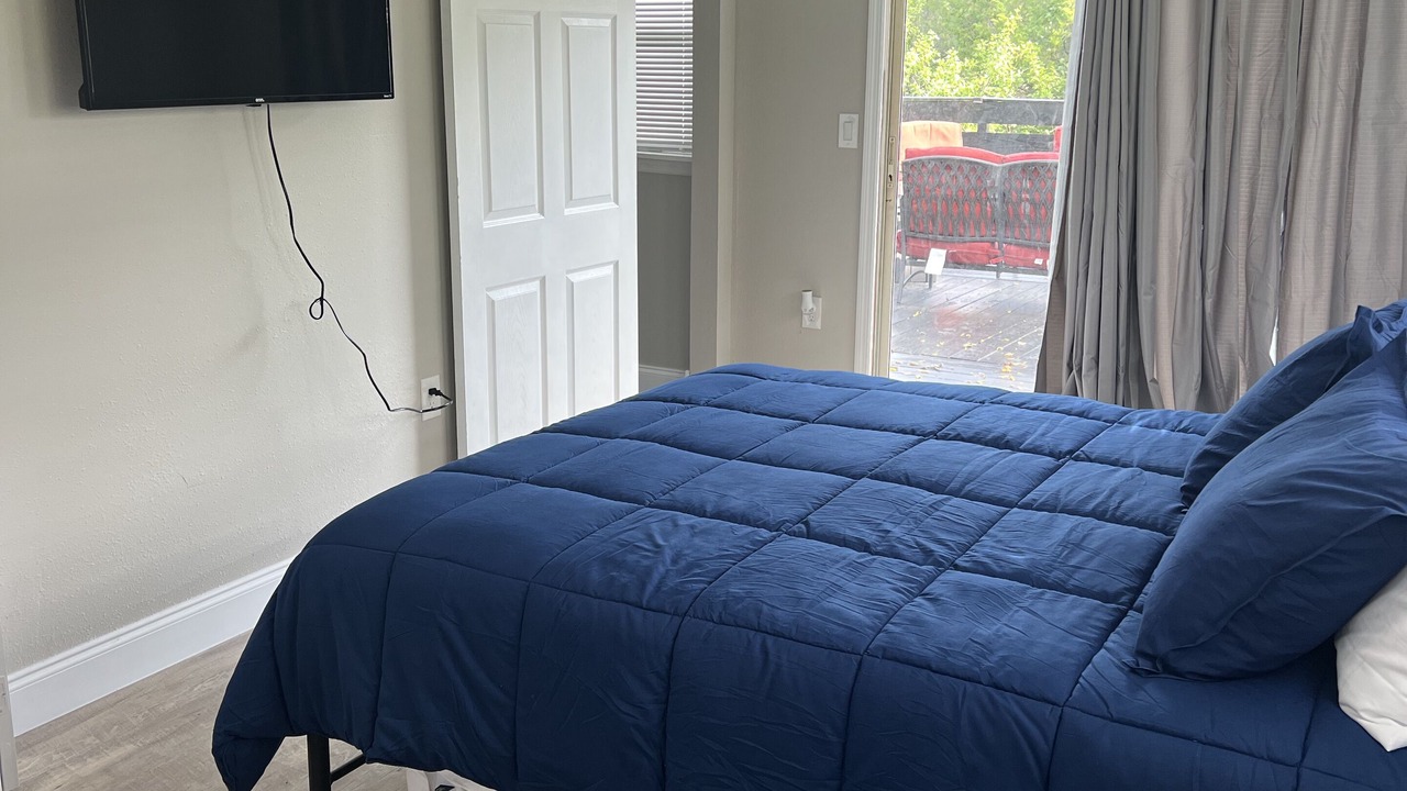 Photo of Bedroom in Hudson