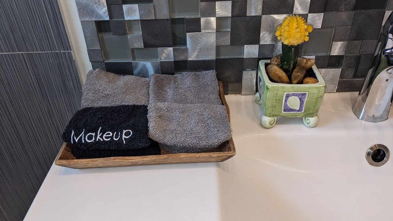 Photo of Bathroom in North Andrews Gardens