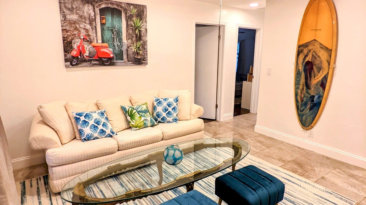 Photo of Livingroom in North Andrews Gardens