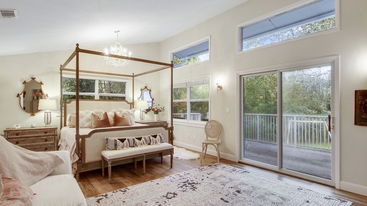 Photo of Bedroom in Palm Beach Country Estates