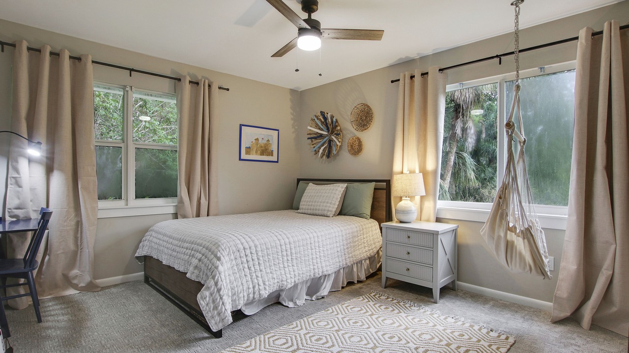 Photo of Bedroom in Palm Beach Country Estates
