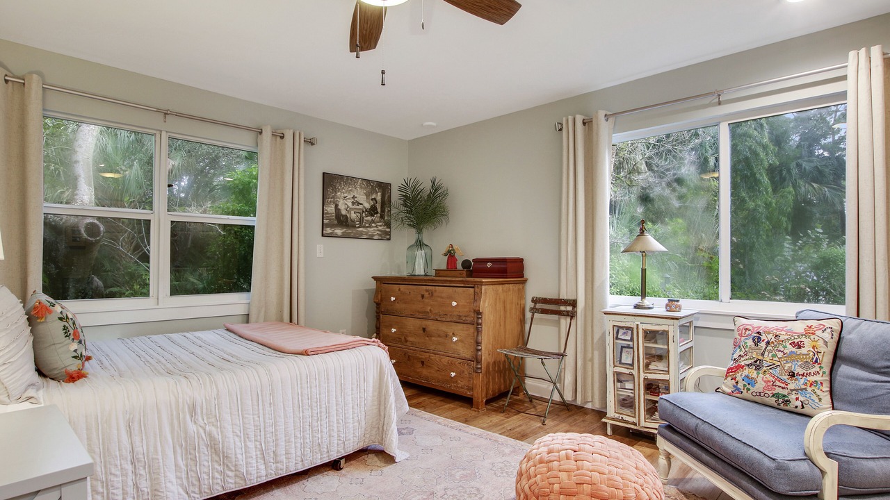 Photo of Bedroom in Palm Beach Country Estates