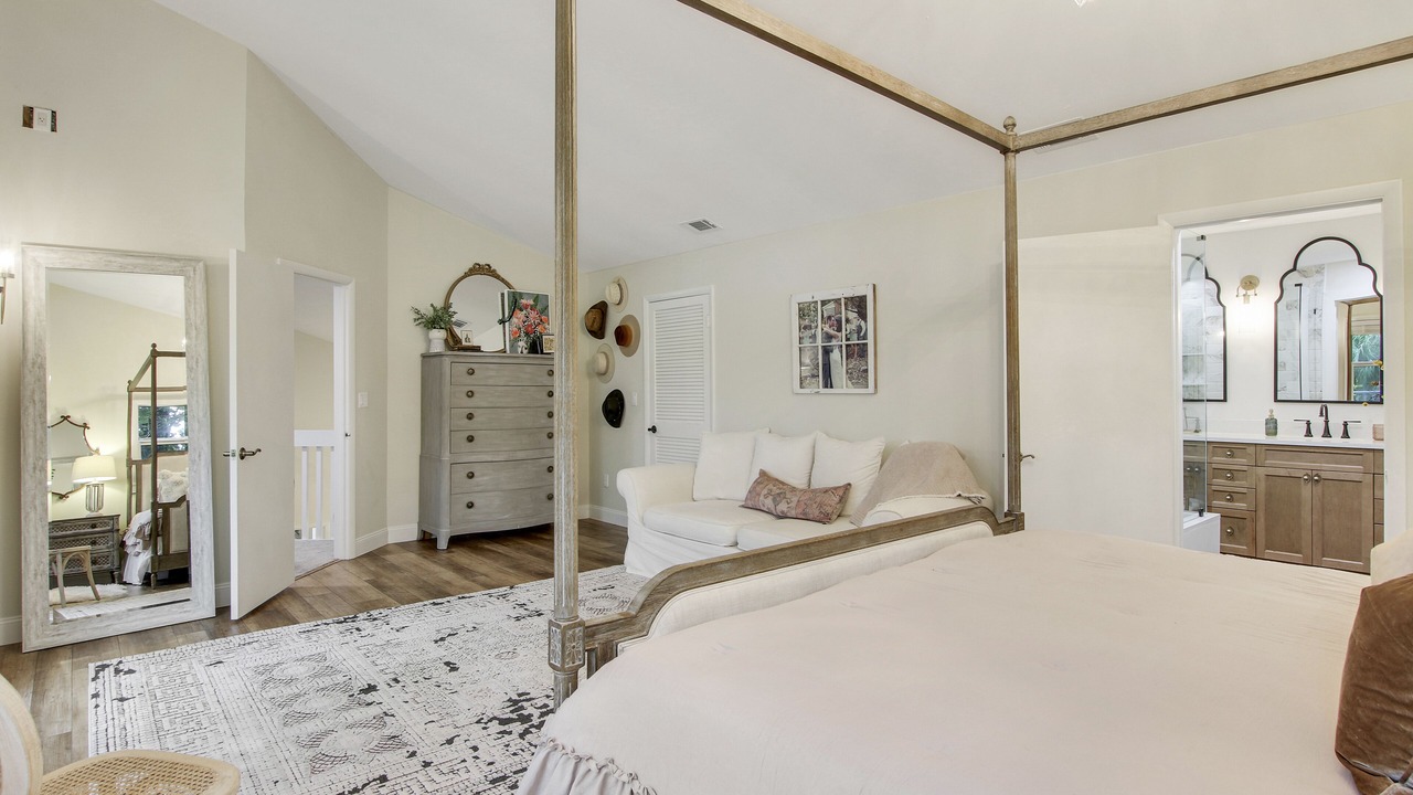 Photo of Bedroom in Palm Beach Country Estates