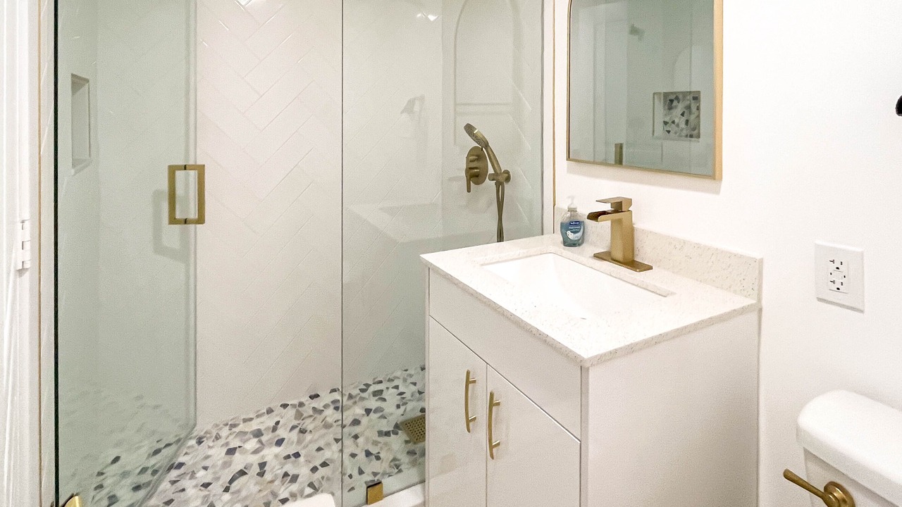 Photo of Bathroom in Flamingo/Lummus