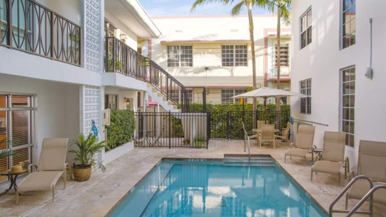 Photo of Outdoor in Flamingo/Lummus
