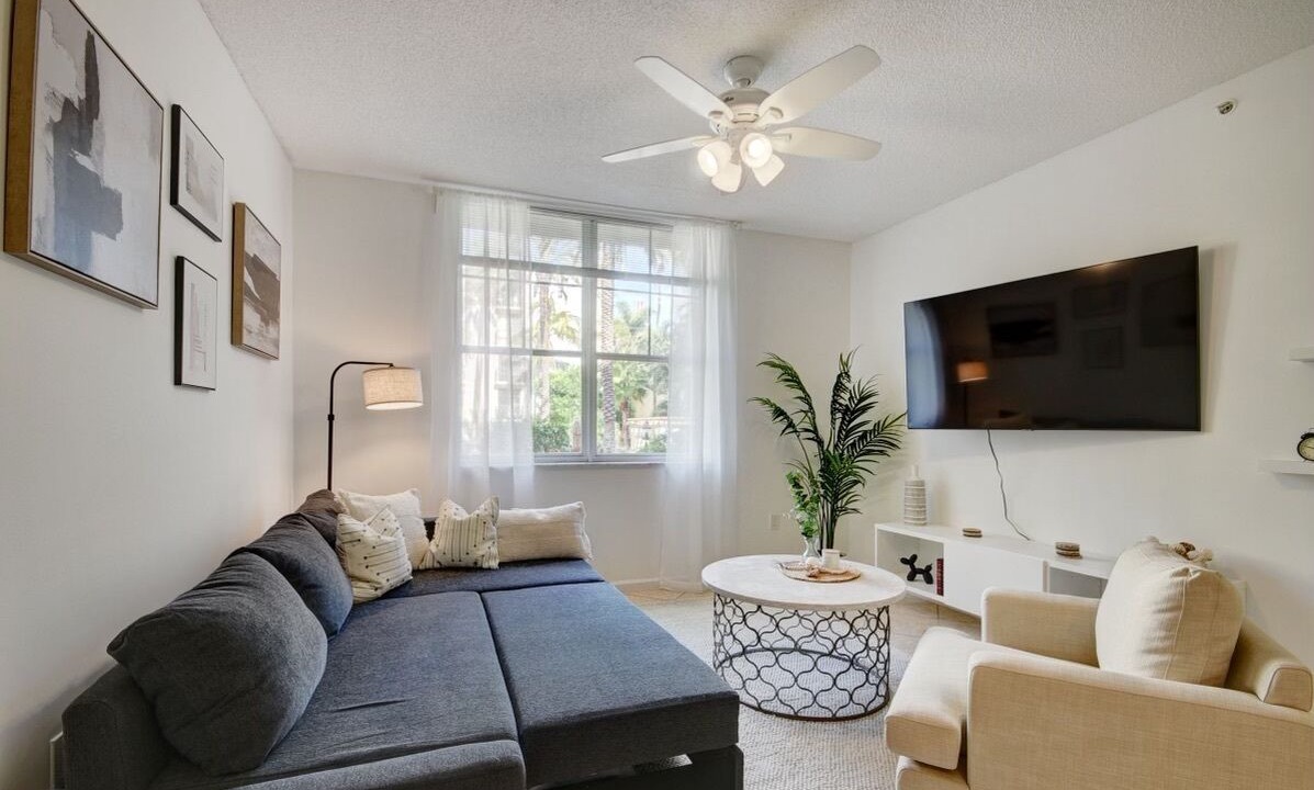 Photo of Livingroom in Downtown West Palm Beach