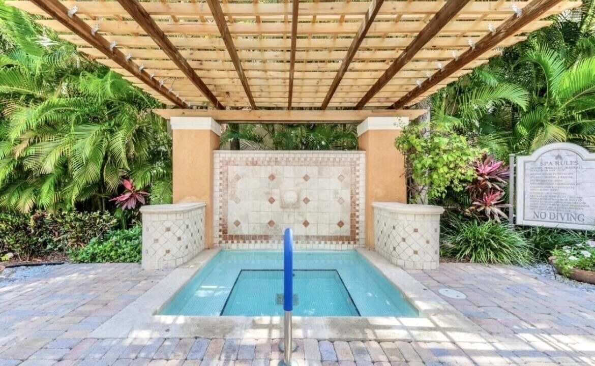 Photo of Outdoor in Downtown West Palm Beach