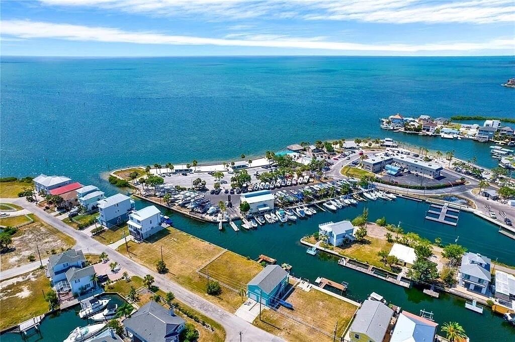 Photo of Others in Hudson Beach Estates