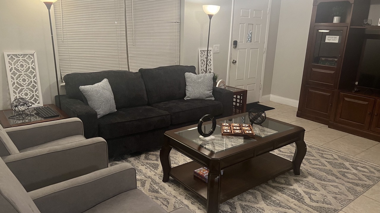 Photo of Livingroom in Lakewood Park