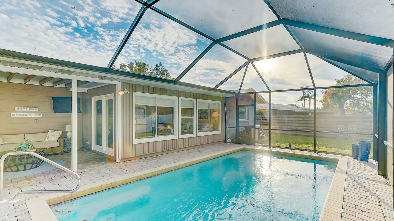 Photo of Outdoor in Gulf Gate Estates