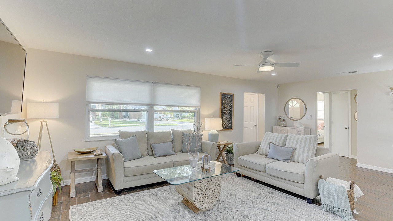 Photo of Livingroom in Gulf Gate Estates