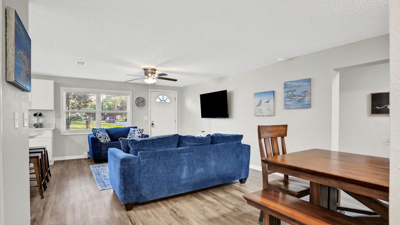 Photo of Livingroom in Orange Park