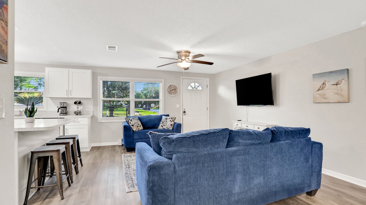 Photo of Livingroom in Orange Park