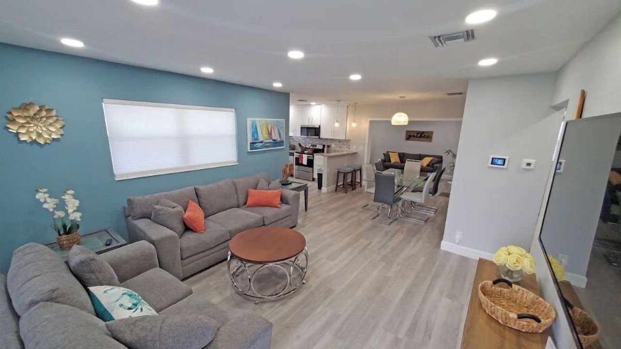 Photo of Livingroom in Lantana