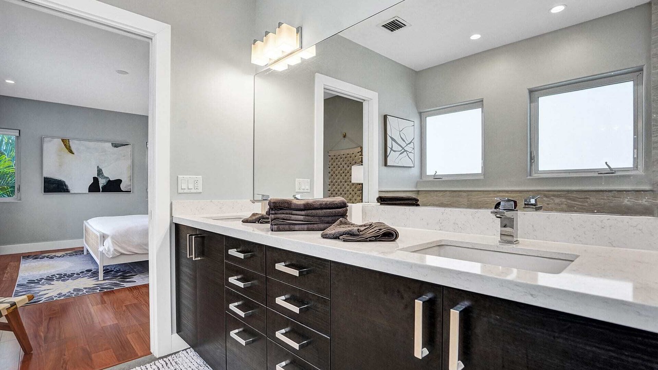 Photo of Bathroom in Victoria Park