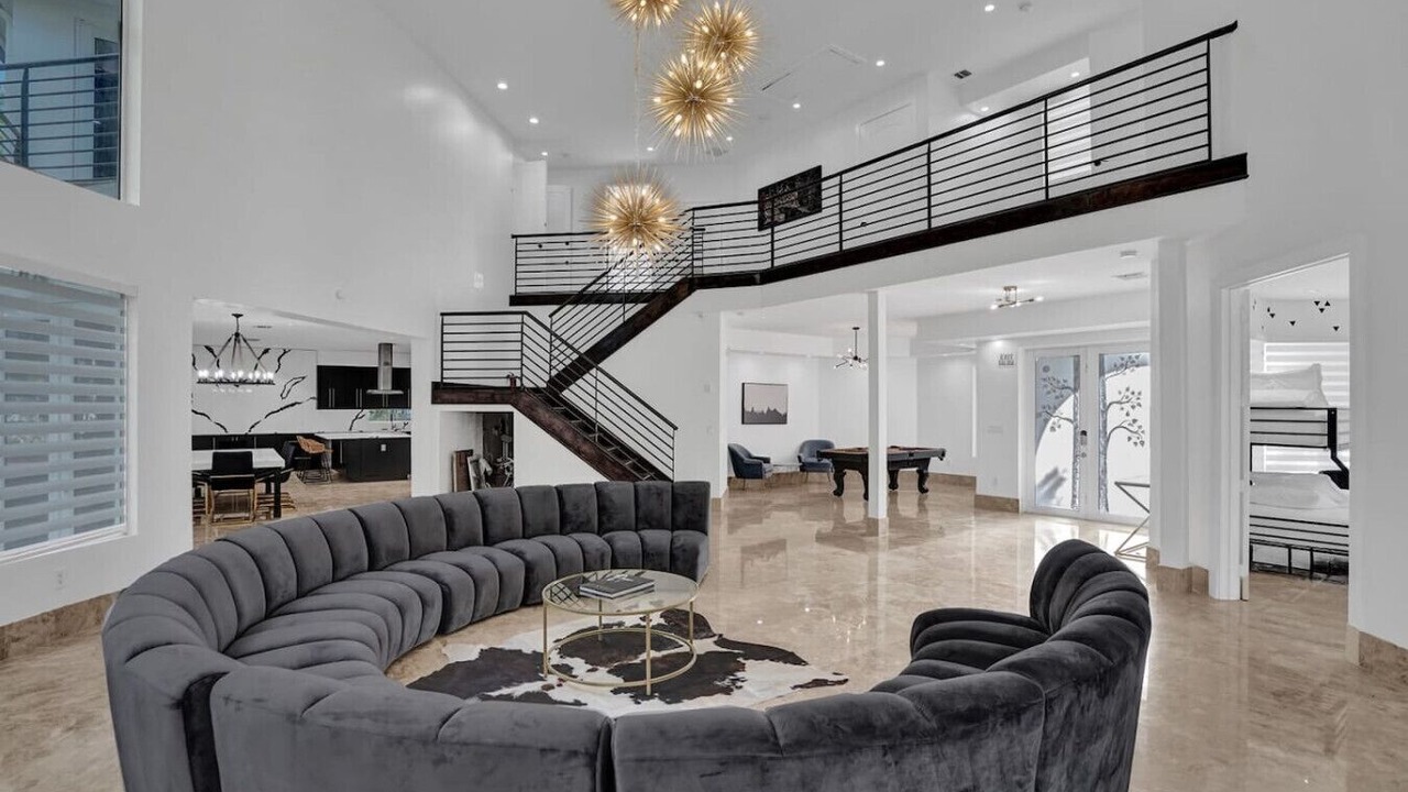 Photo of Livingroom in Dania Beach